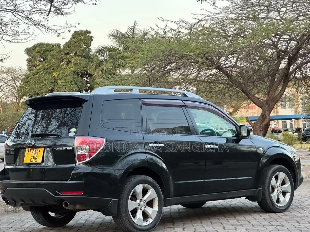 Subaru Forester 2010 Black