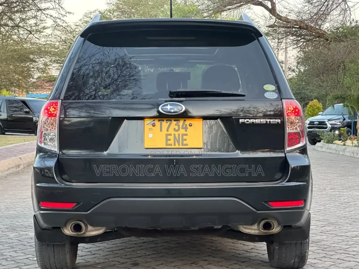Subaru Forester 2010 Black