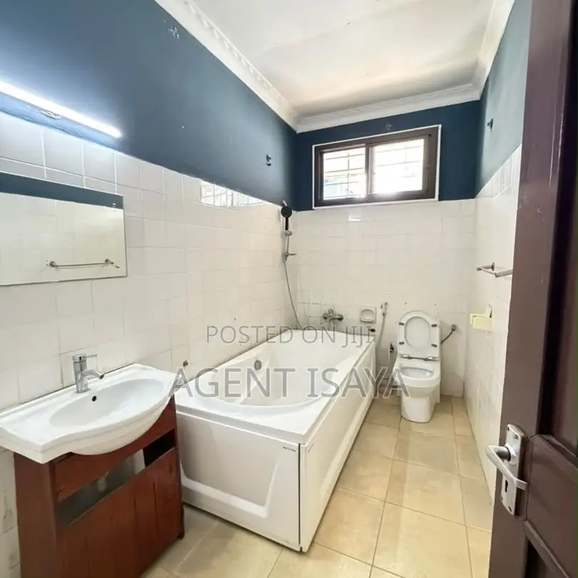 Furnished 3bdrm Villa in Masaki for rent