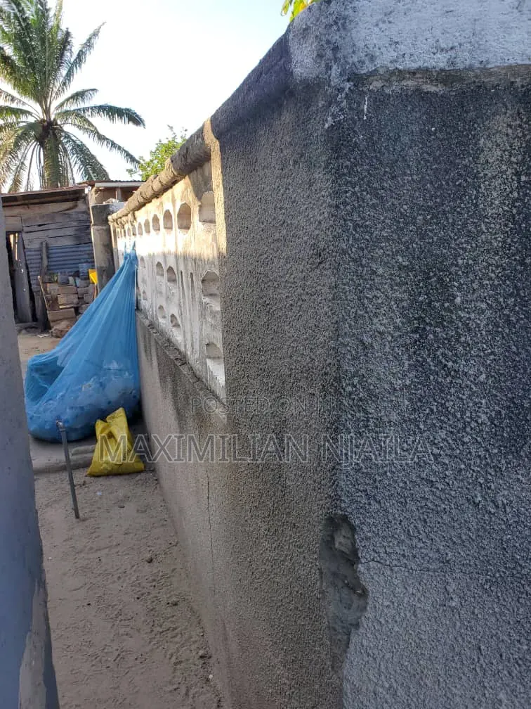 Furnished 5bdrm House in Mabibo Garage for sale