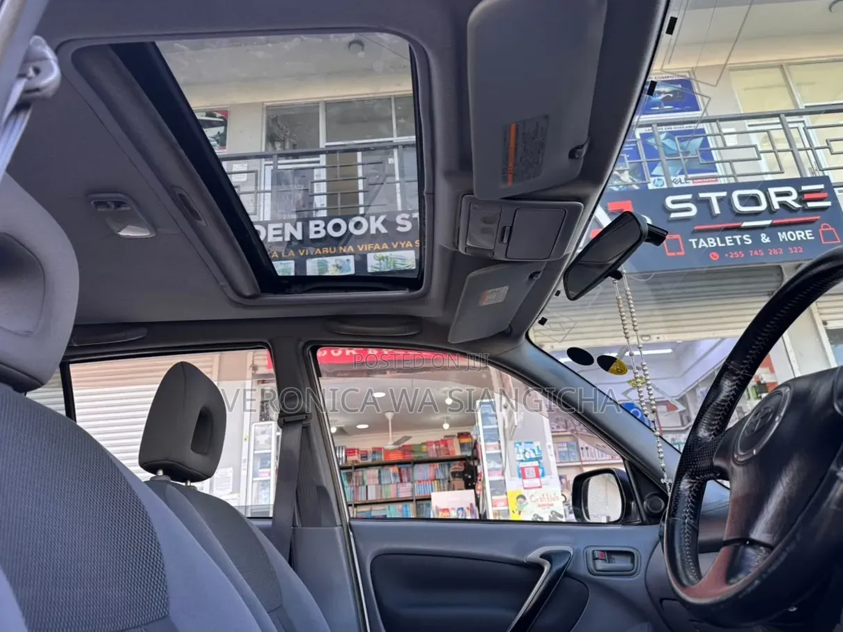Toyota RAV4 Automatic 2003 Silver