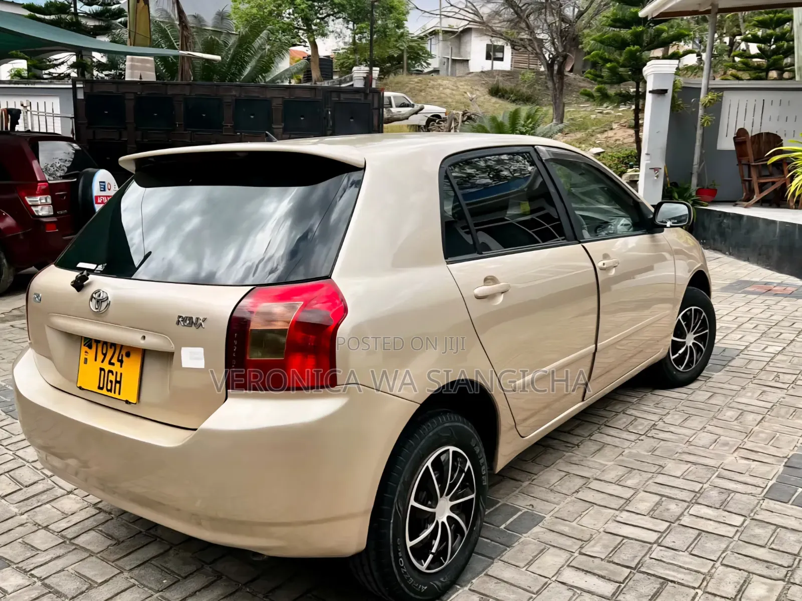 Toyota Corolla RunX 2002 Gold