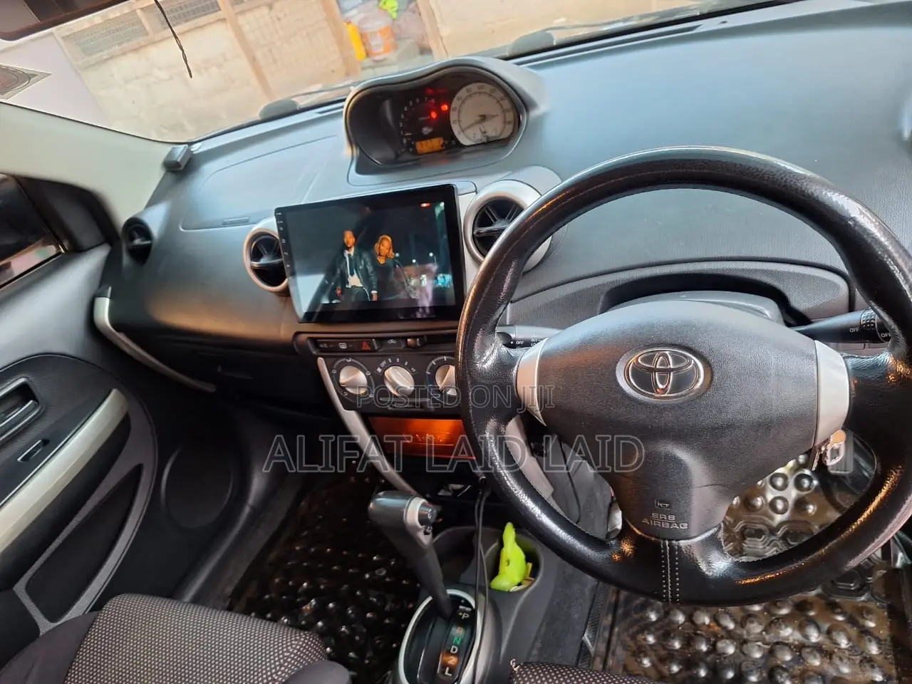 Toyota IST 2005 Brown