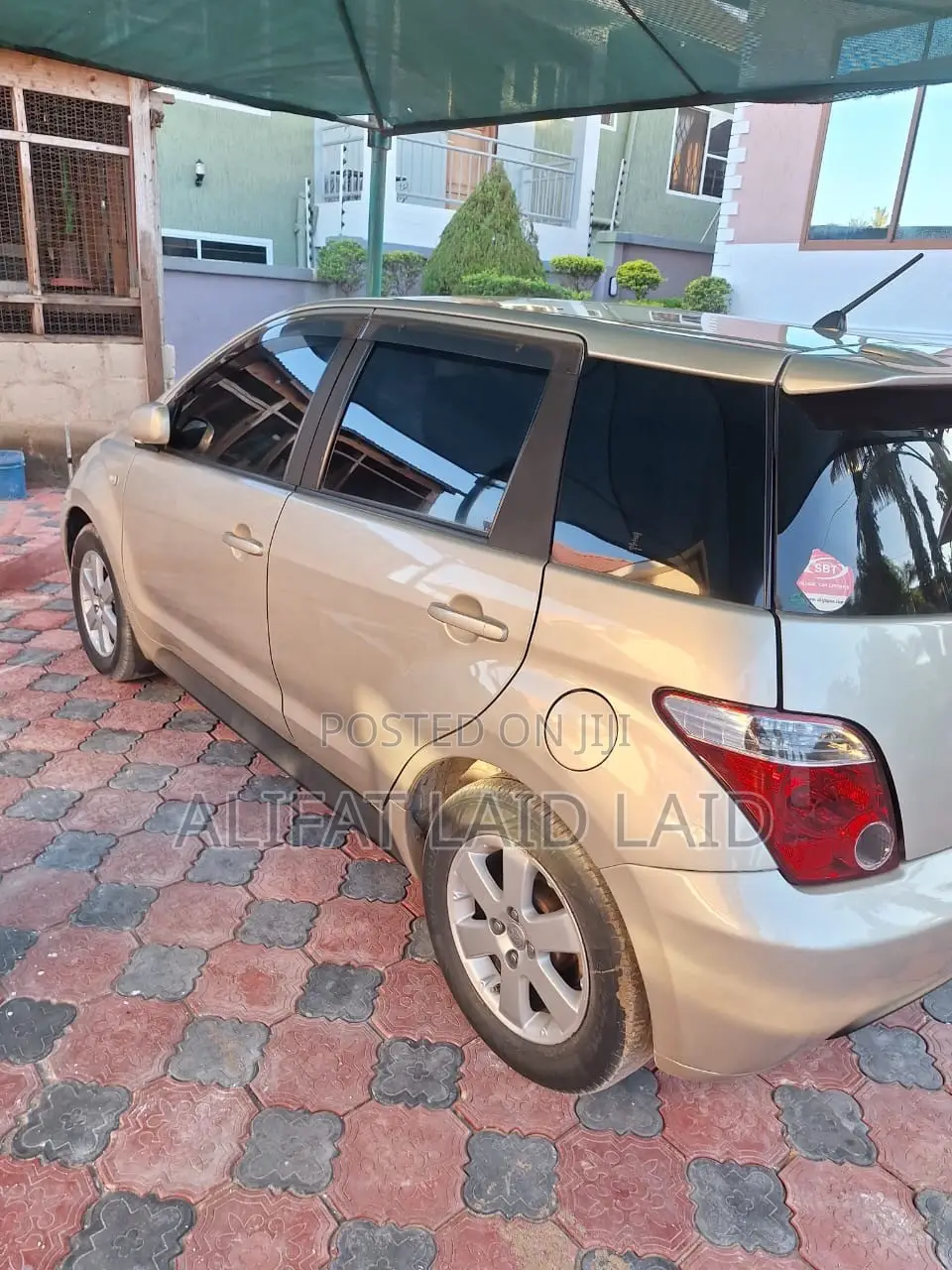 Toyota IST 2005 Brown