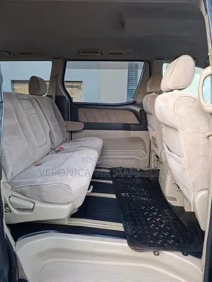 Toyota Alphard 2004