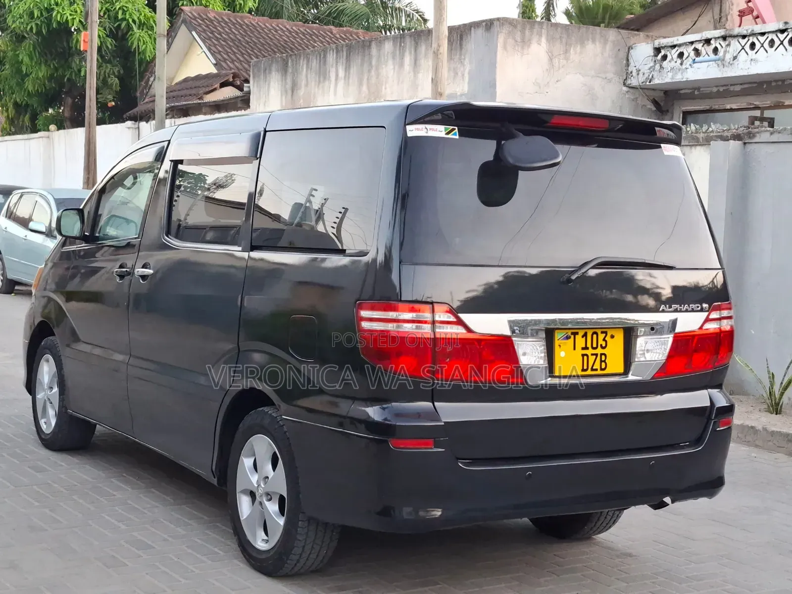Toyota Alphard 2004