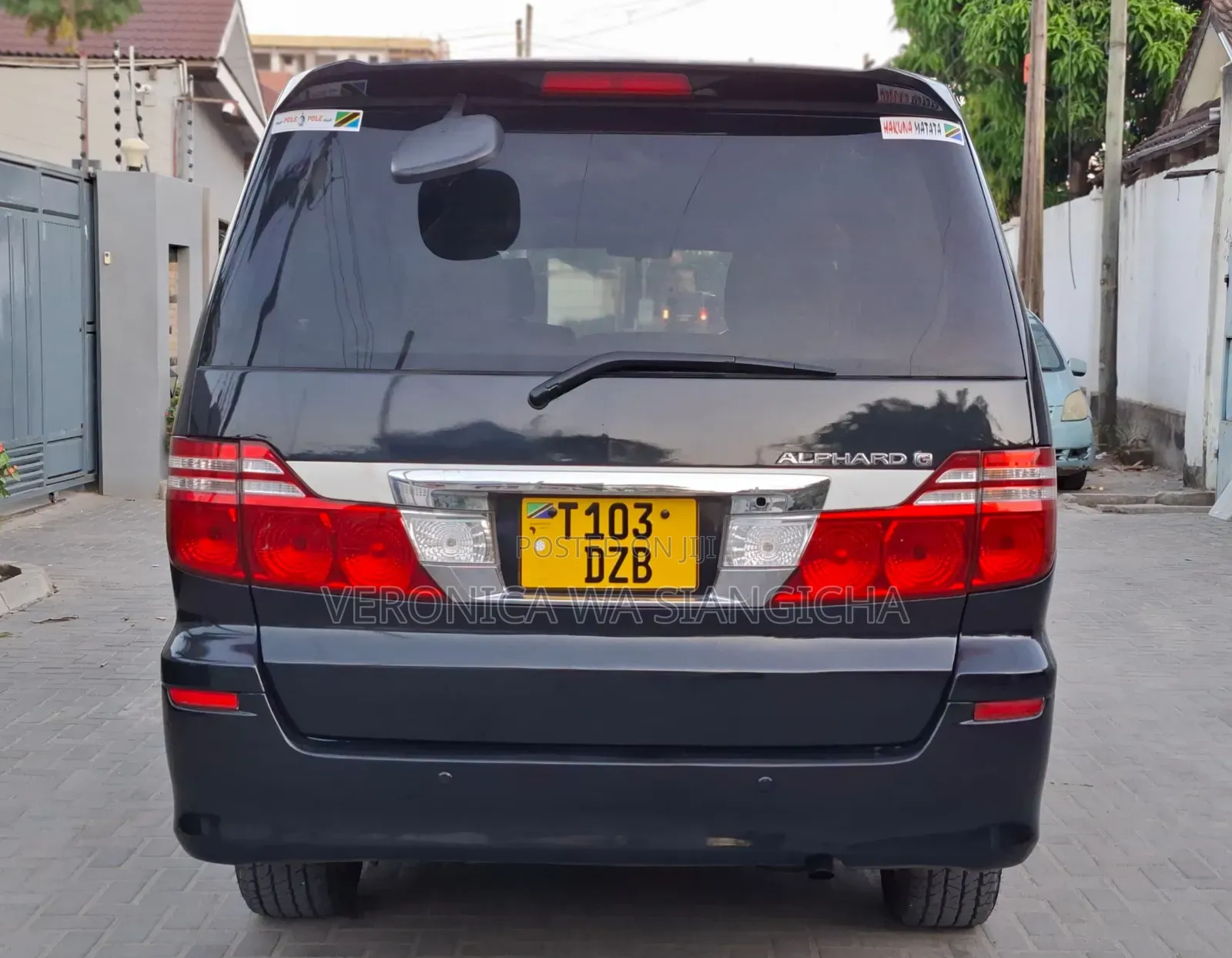 Toyota Alphard 2004