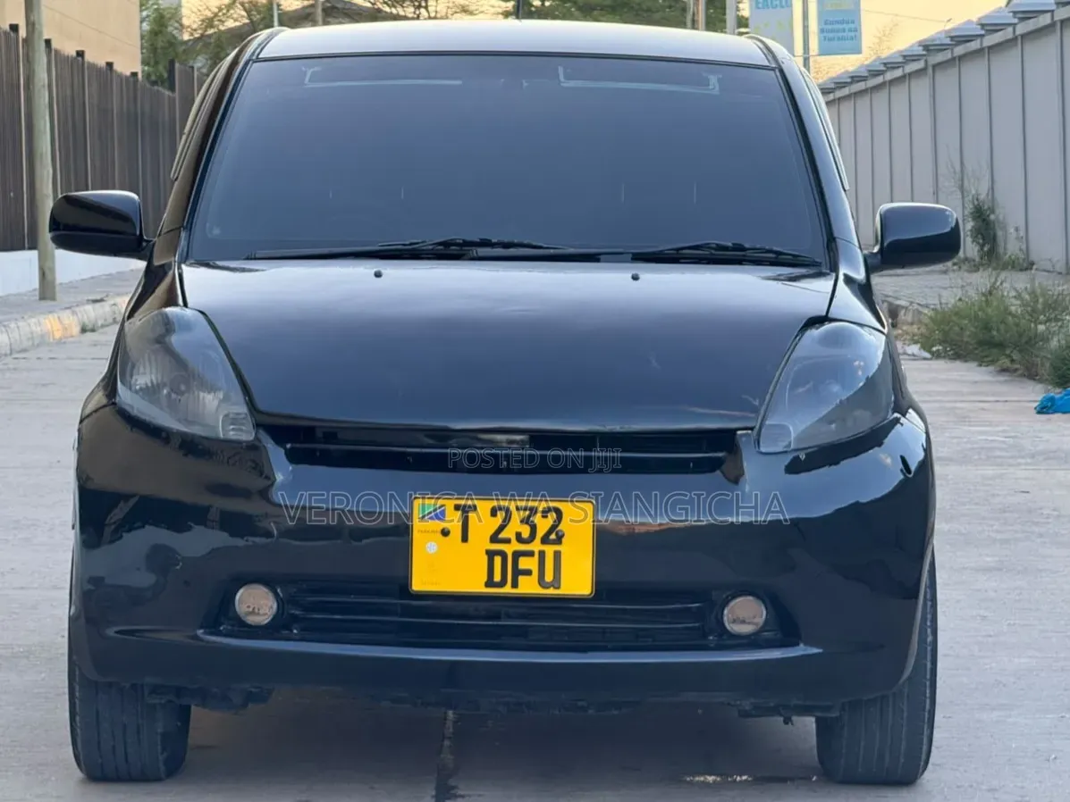Toyota Passo 2005