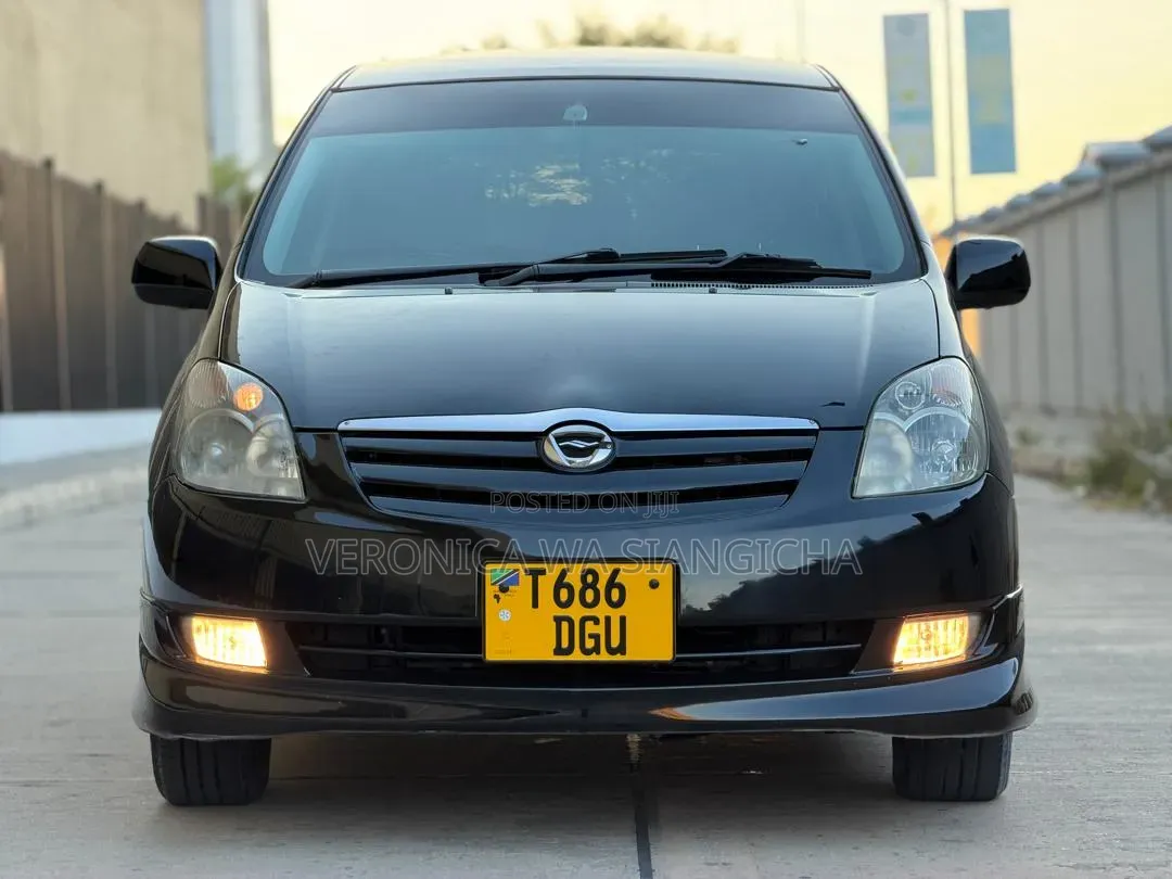 Toyota Corolla Spacio 2004 Black