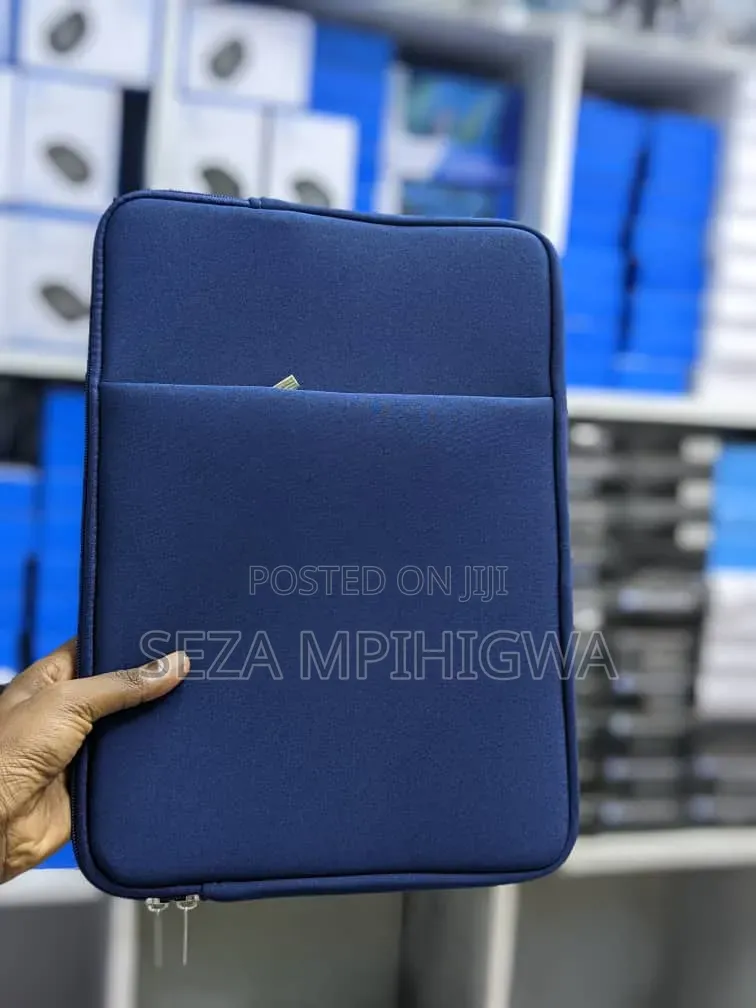 ​Protective Neoprene Laptop Sleeve / Pouch With Front Pocket