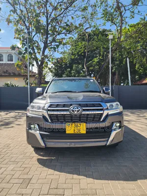 Toyota Land Cruiser 2017 Gray