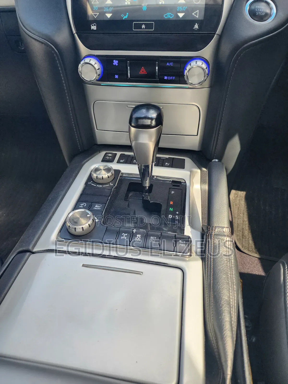 Toyota Land Cruiser 2017 Gray