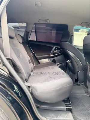 Toyota Vanguard 2010