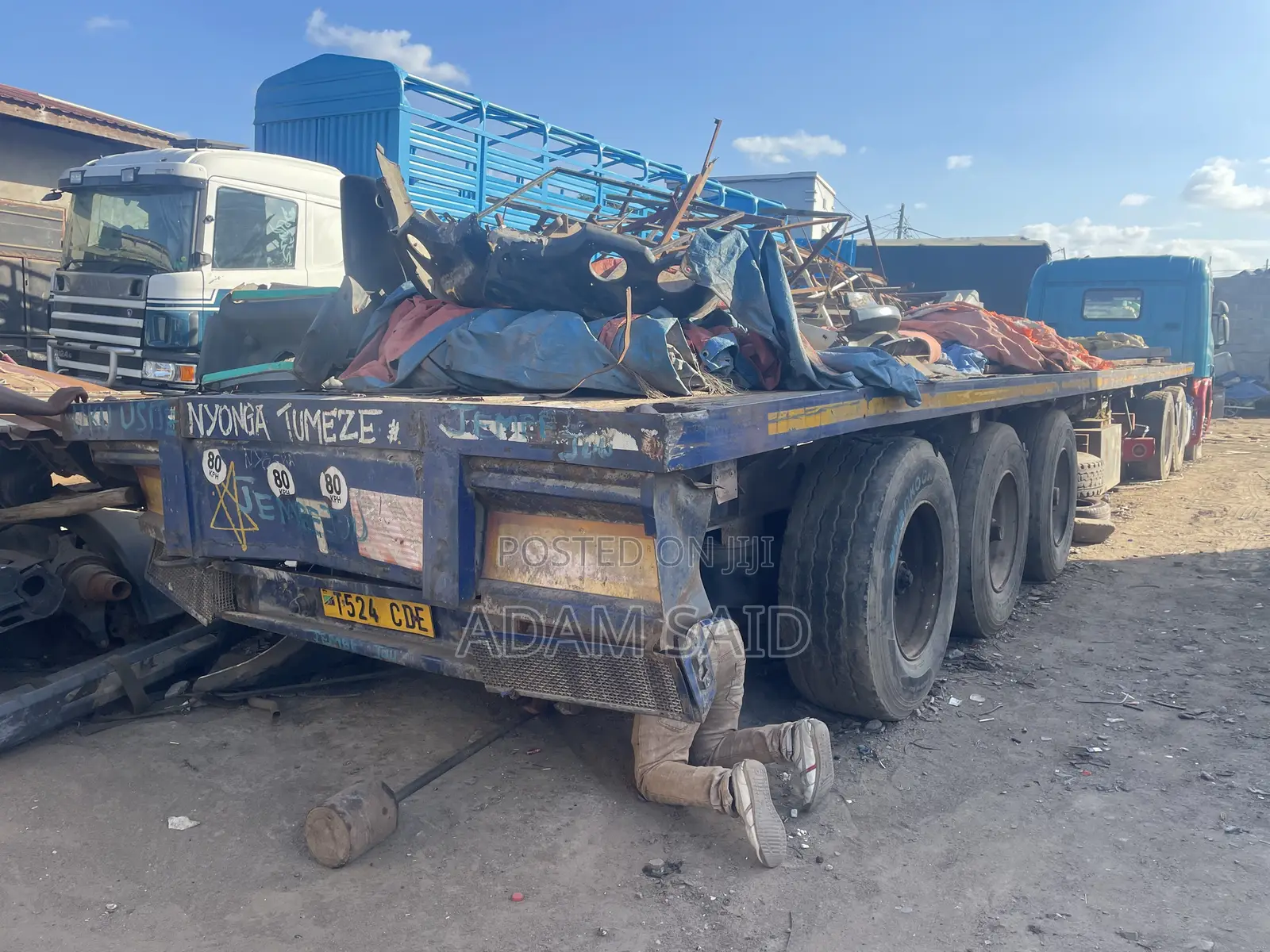 Scania Truck P380 Na Trailer Flatbed Vinauzwa