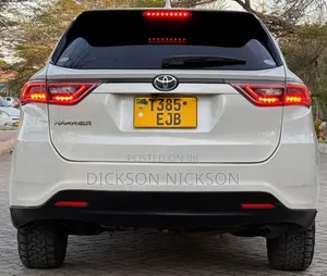 Toyota Harrier 2.0 2015 White