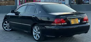 Toyota Crown 2006 Black