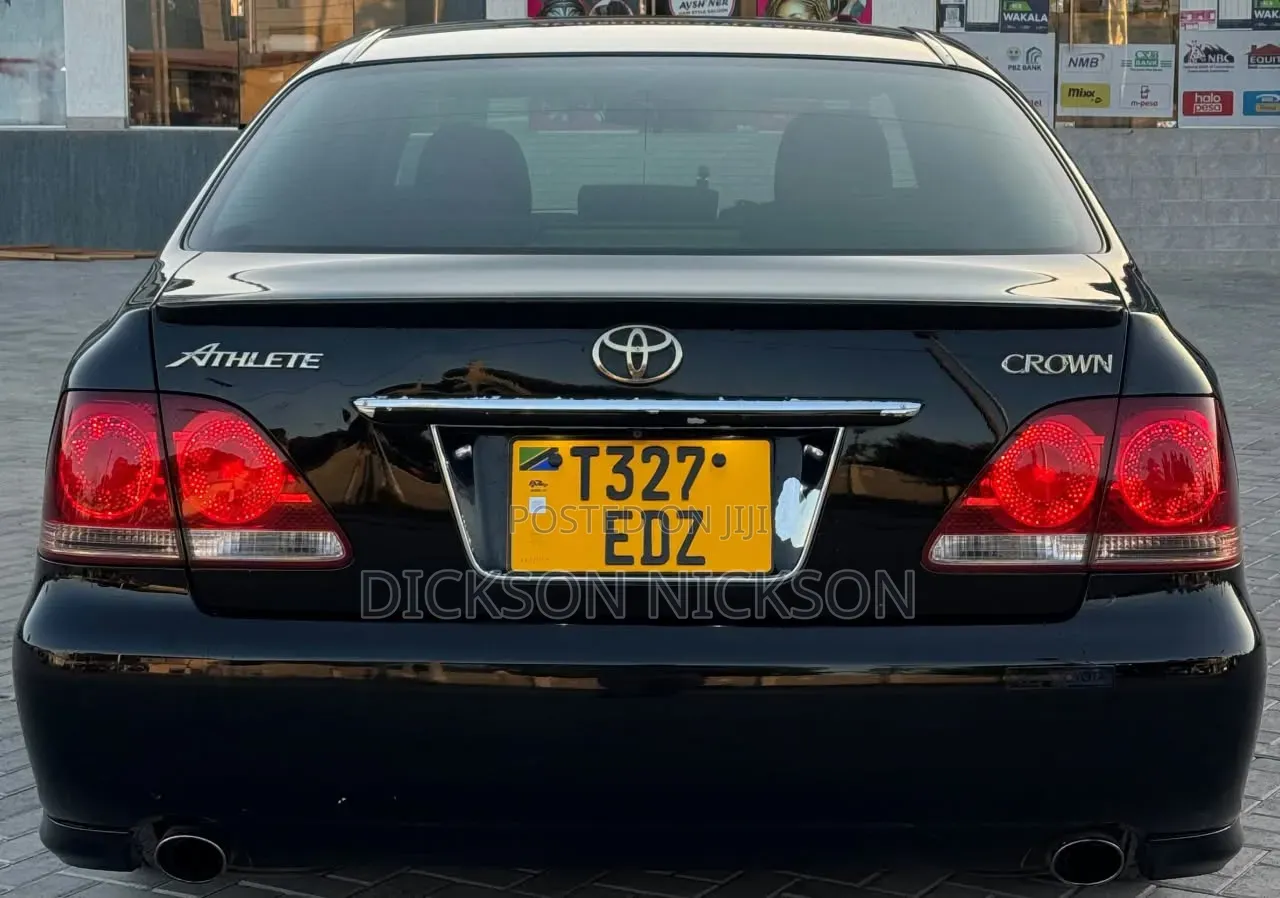 Toyota Crown 2006 Black