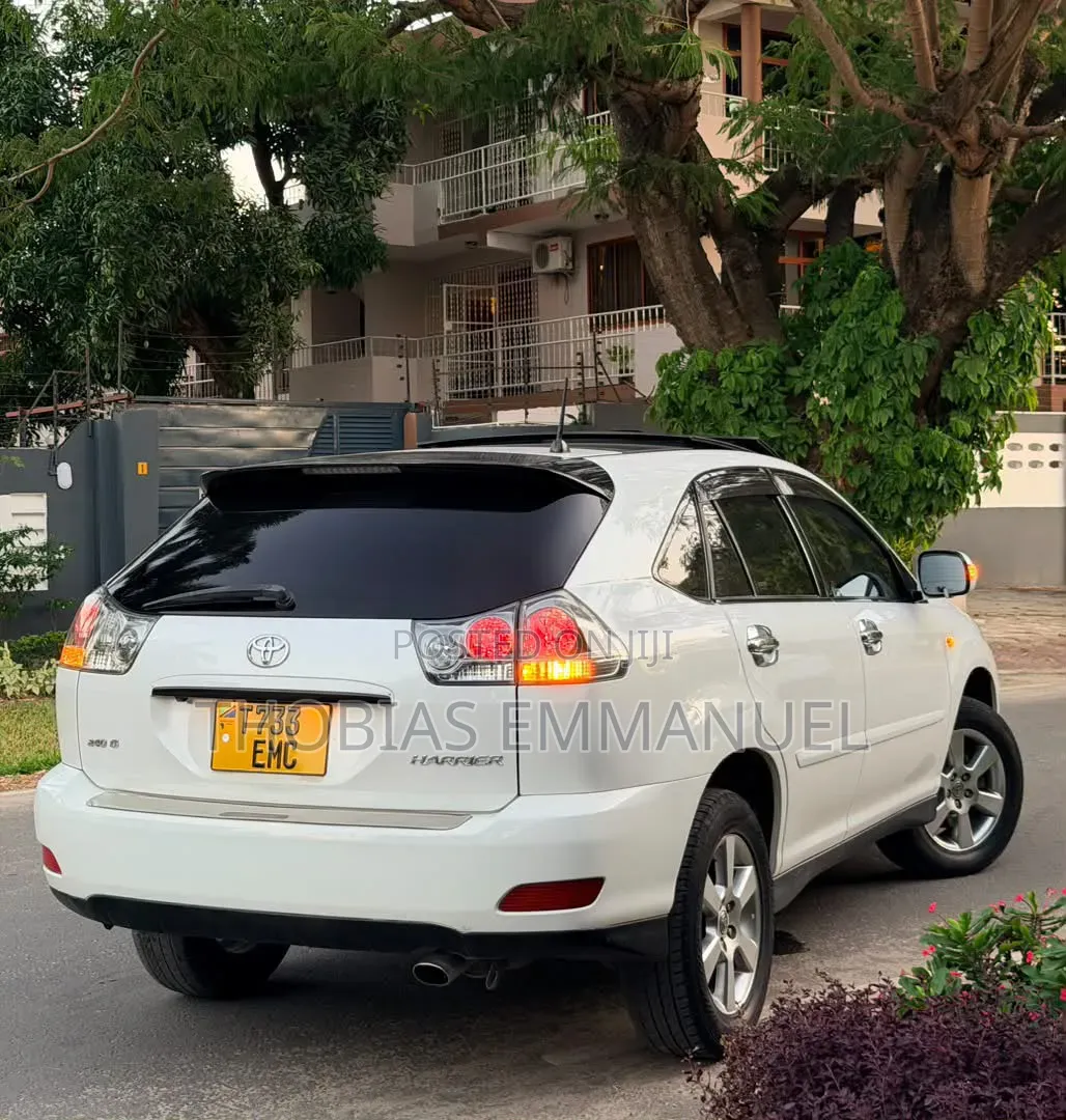 Toyota Harrier 2007 White