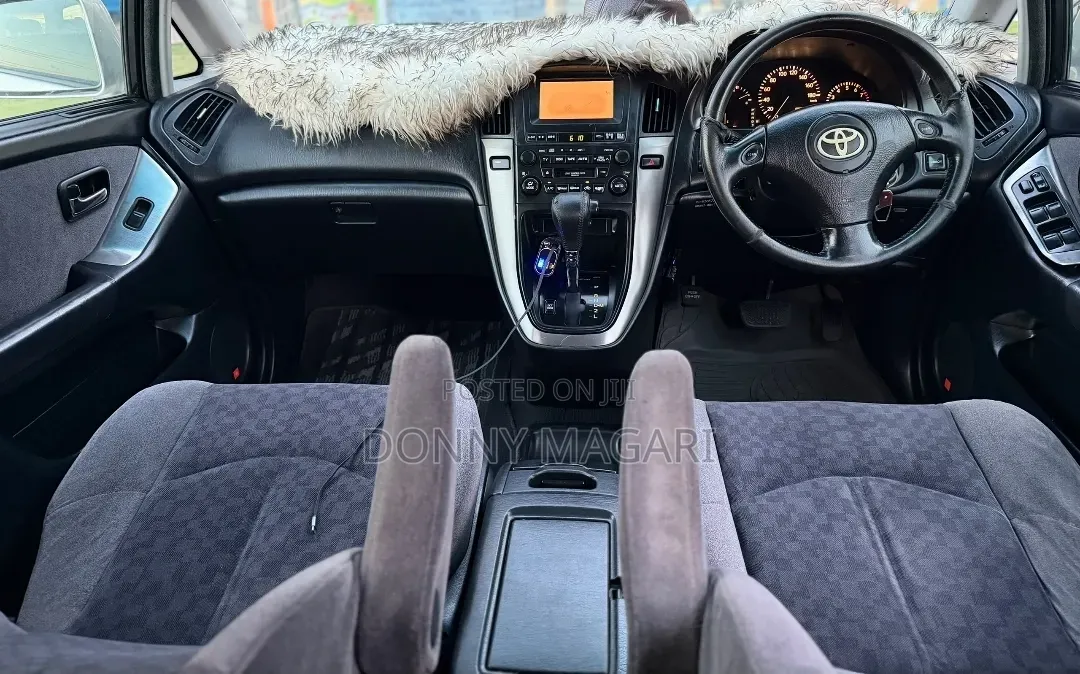 Toyota Harrier 2001 Silver