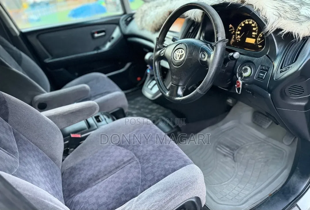 Toyota Harrier 2001 Silver