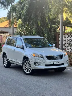 Toyota Vanguard 2011 White