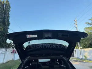 Toyota Harrier 2.0 2016 Black