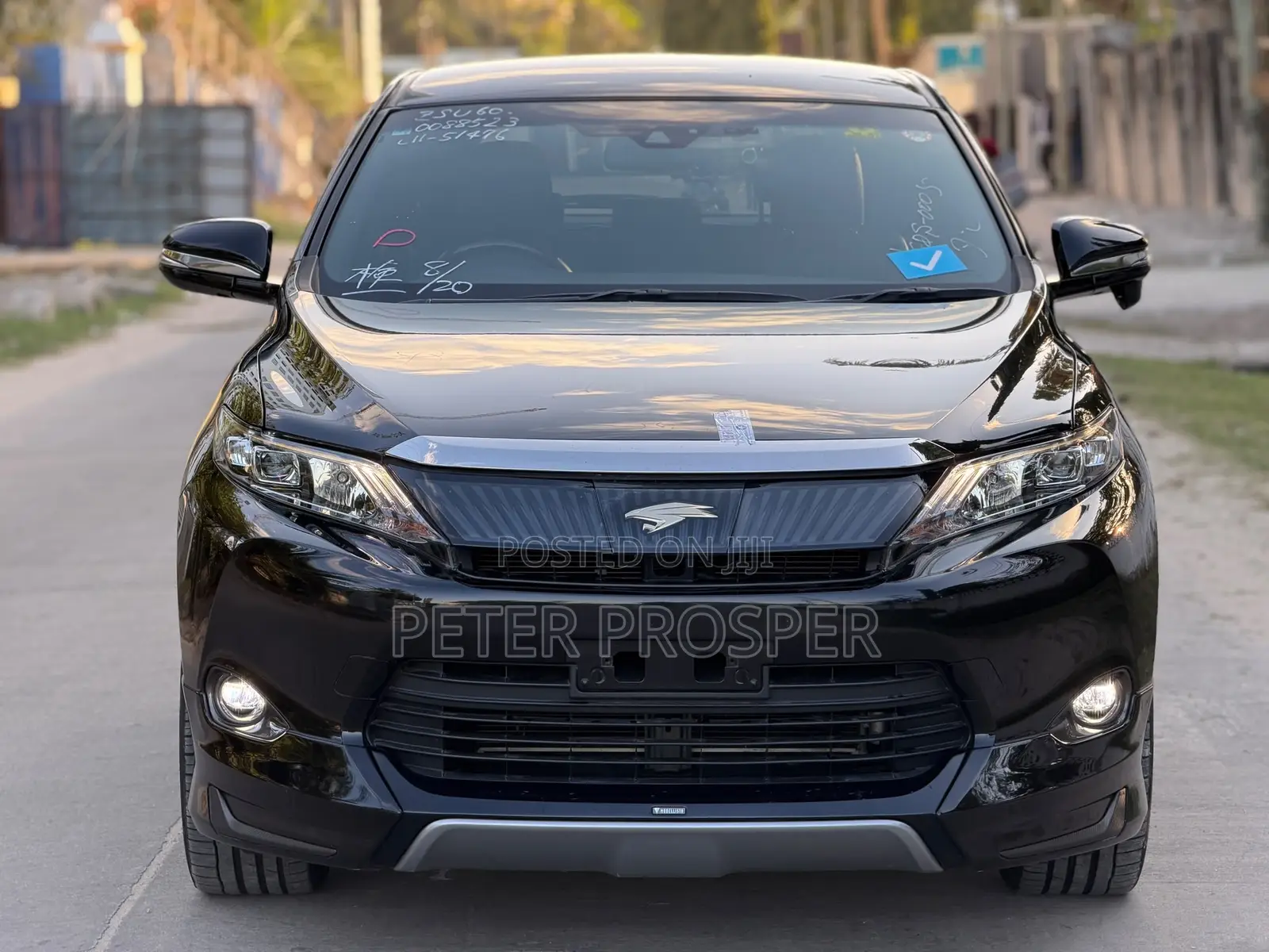 Toyota Harrier 2.0 2016 Black