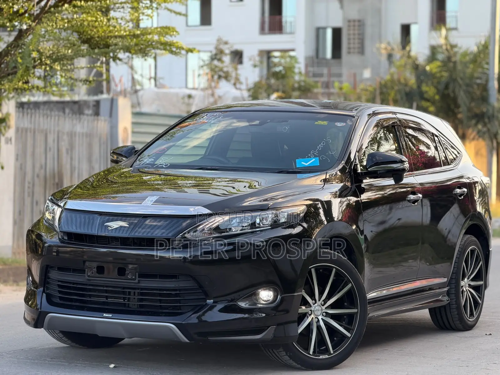 Toyota Harrier 2.0 2016 Black