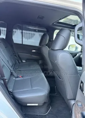 Toyota Land Cruiser 3.3 Diesel 4WD 2022 White