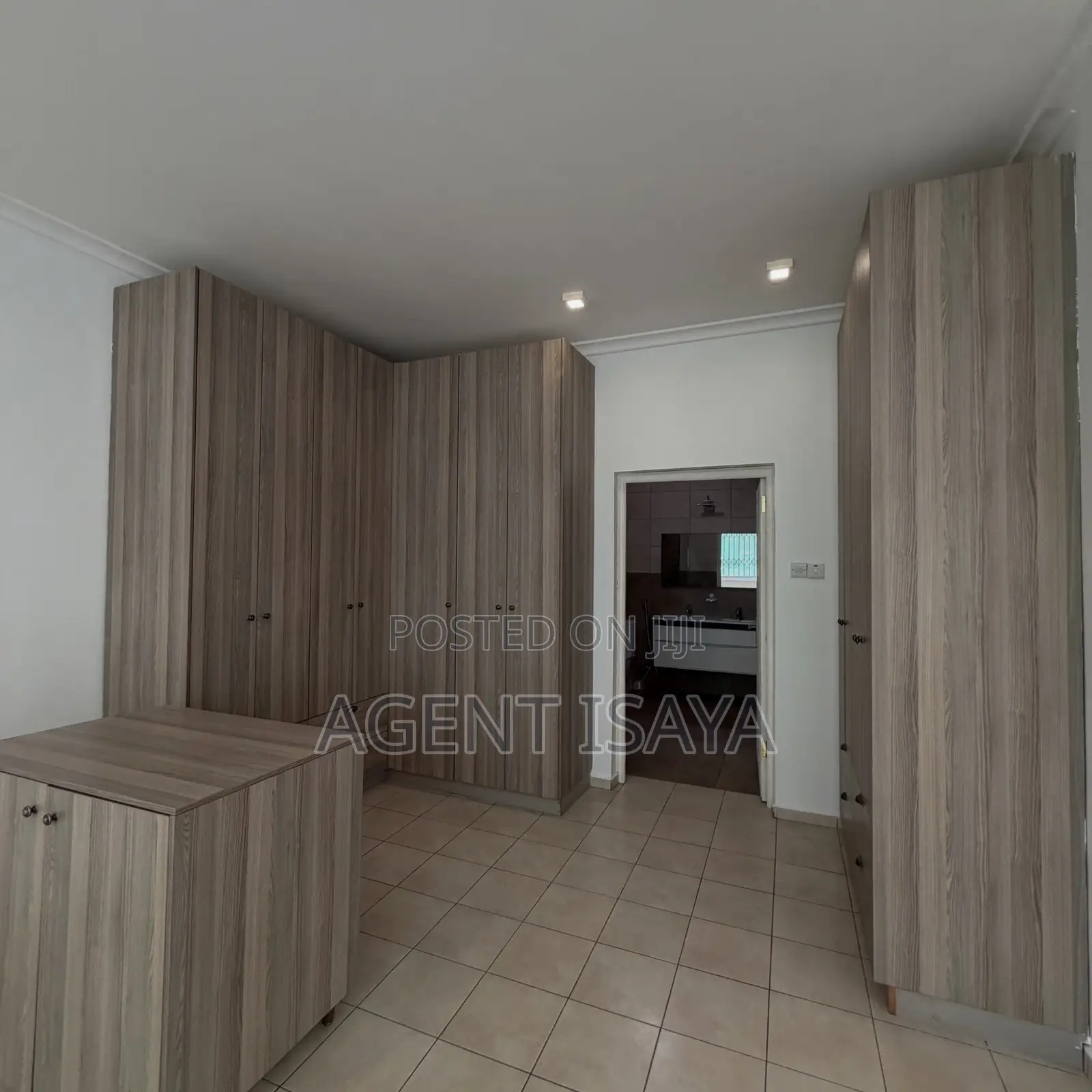 4bdrm Villa in Oyster Bay for rent