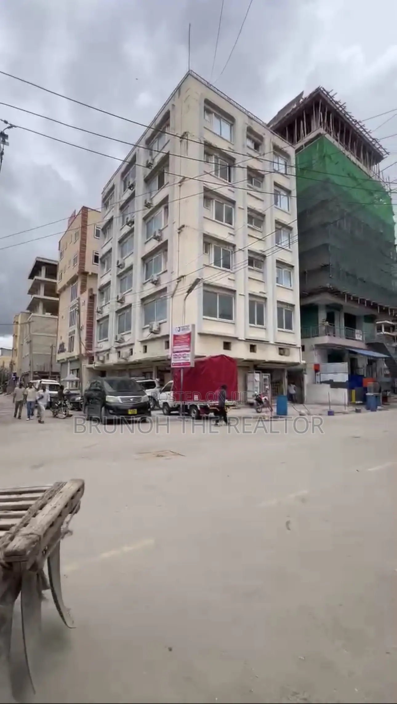 Commercial Building for Sale
