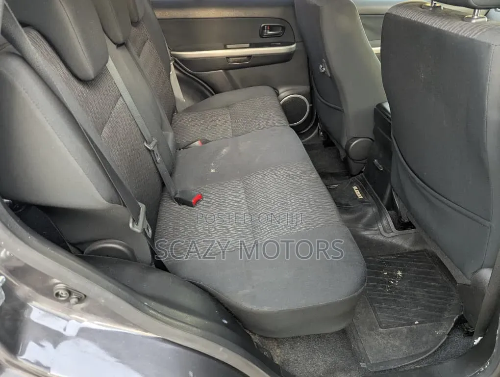 Suzuki Escudo 2013 Gray