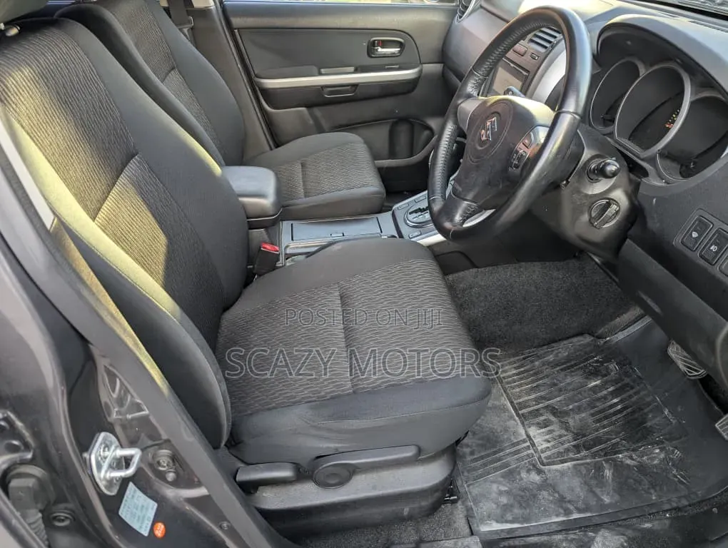 Suzuki Escudo 2013 Gray