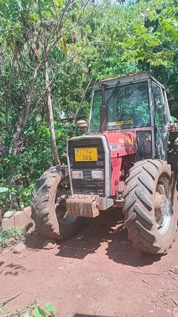 Trector Kwaajili Yakilimo Kikubwa Zaid