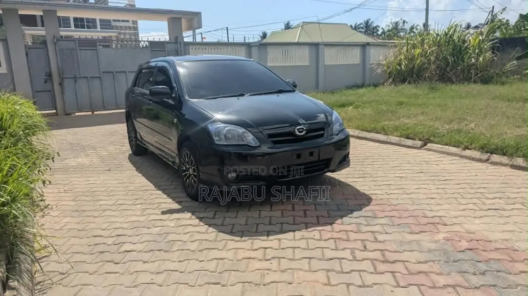 Toyota Corolla RunX 1.5 X FWD 2003 Black
