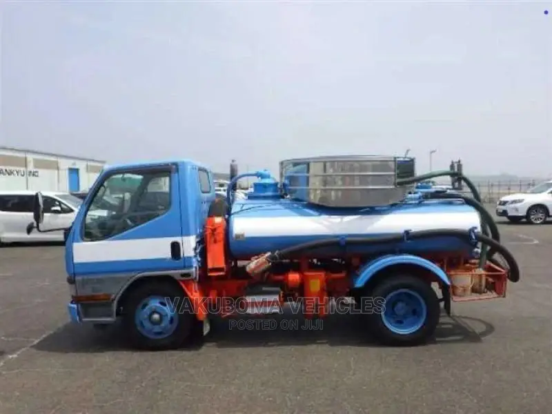 Mitsubishi Canter Truck