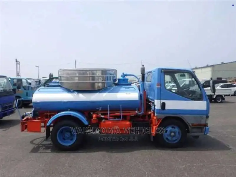 Mitsubishi Canter Truck