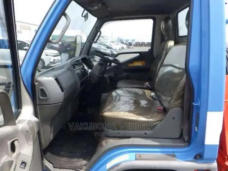 Mitsubishi Canter Truck