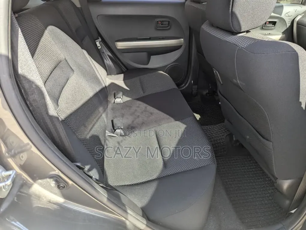 Toyota IST 2004 Gray