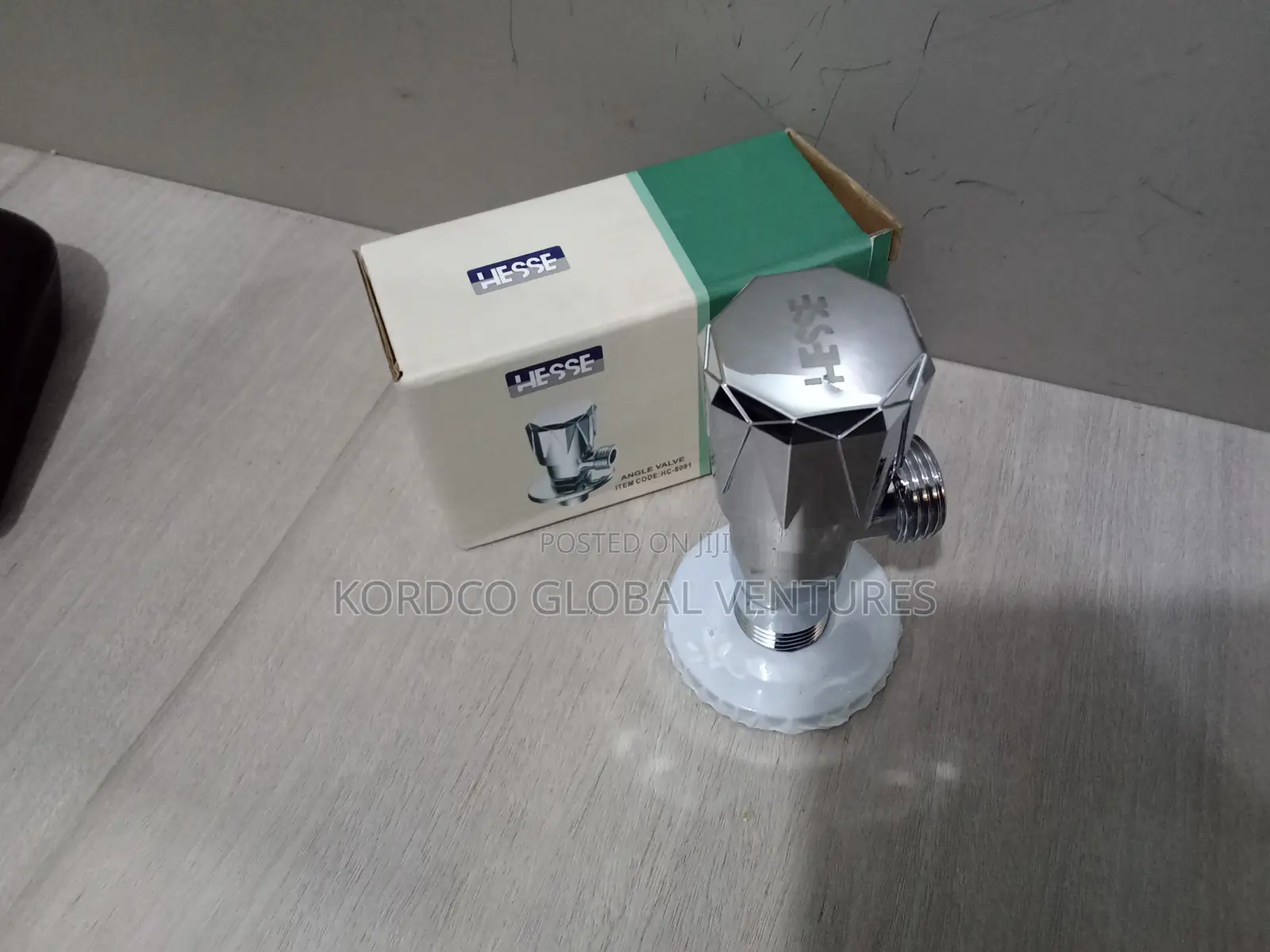 Angle Valve 1/2 in Hc-8091