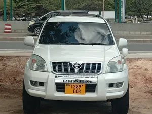 Toyota Land Cruiser Prado 2005 White