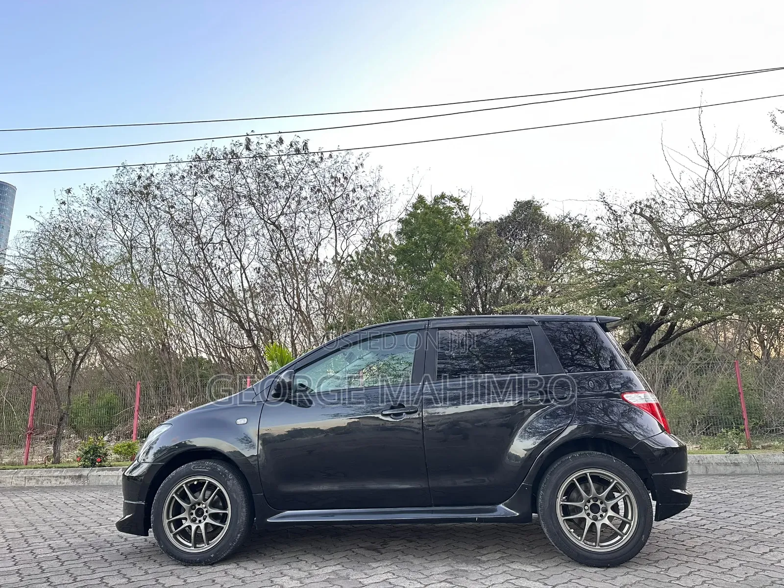 Toyota IST 2005 Black