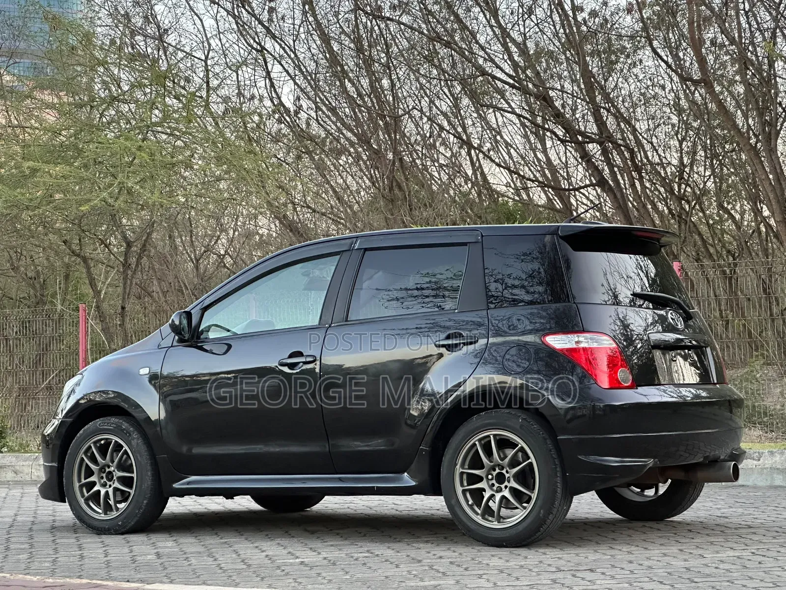 Toyota IST 2005 Black