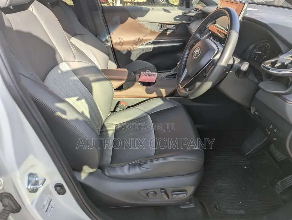 Toyota Harrier 2.0 Turbo GR Sport 2020 Off white