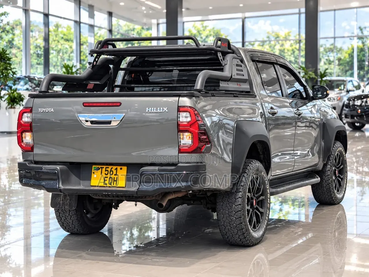 Toyota Hilux 2023 Gray