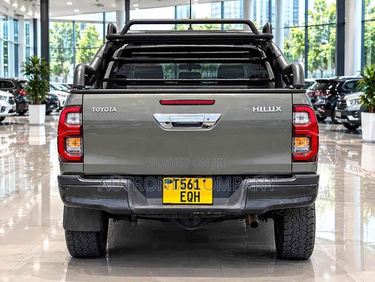 Toyota Hilux 2023 Gray