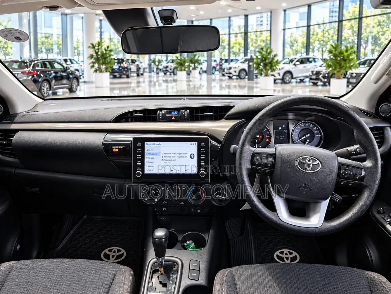 Toyota Hilux 2023 Gray