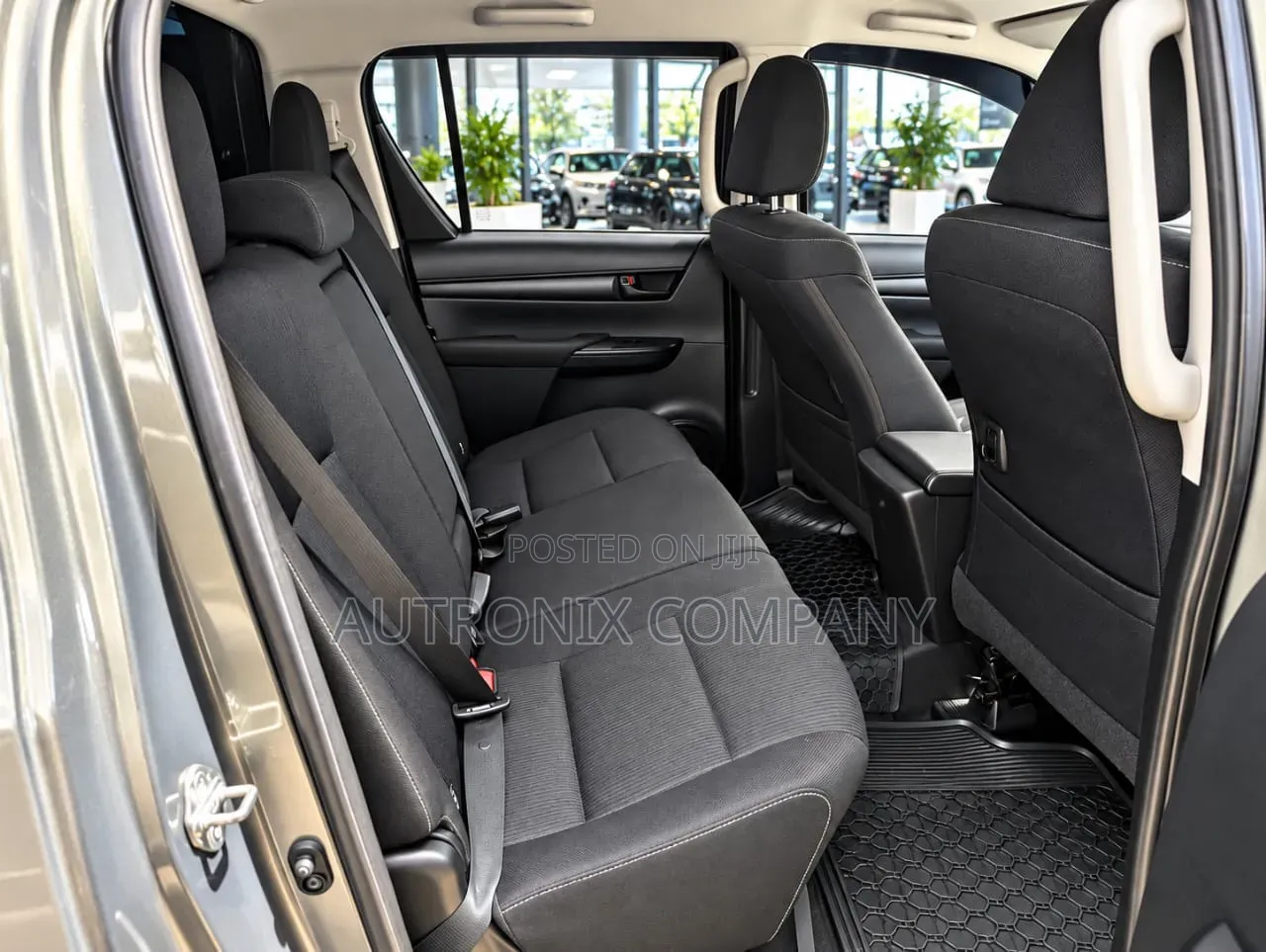 Toyota Hilux 2023 Gray