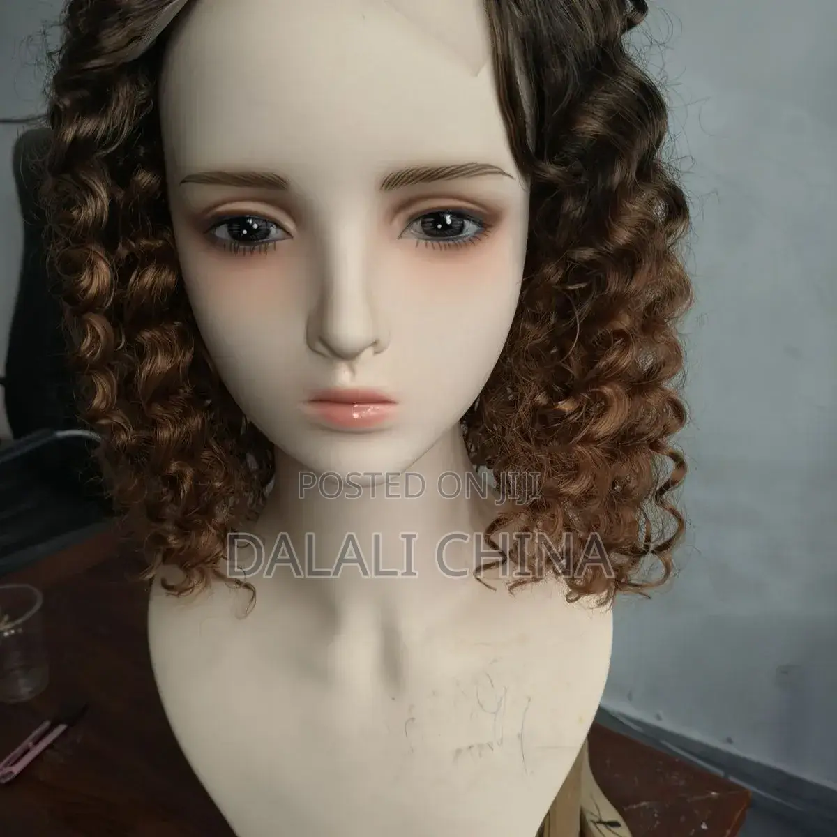 Middle Part Light Brown Gradient African Curly Hair