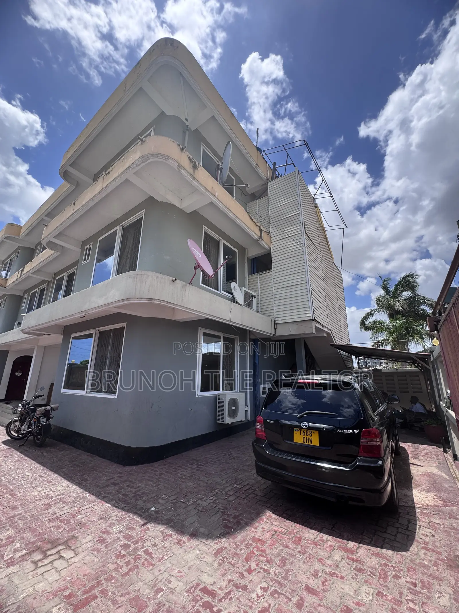 3bdrm Block of Flats in Bwawani, Kijitonyama for sale